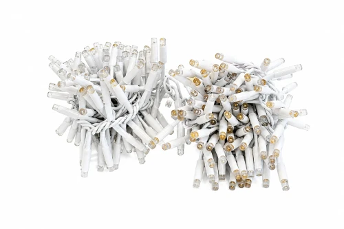 lampki-zewnetrzne-led-bardzo-geste-3m-180diod-bialy-kabel.webp