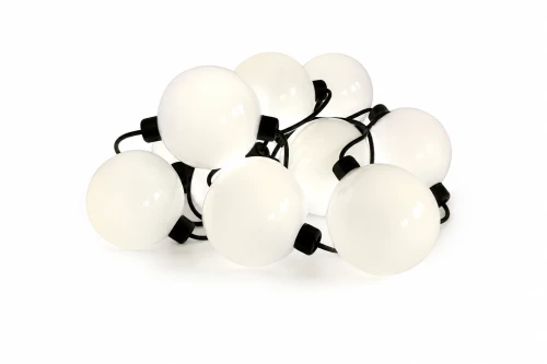 lampki-zewnetrzne-duze-kule-na-choinke.webp