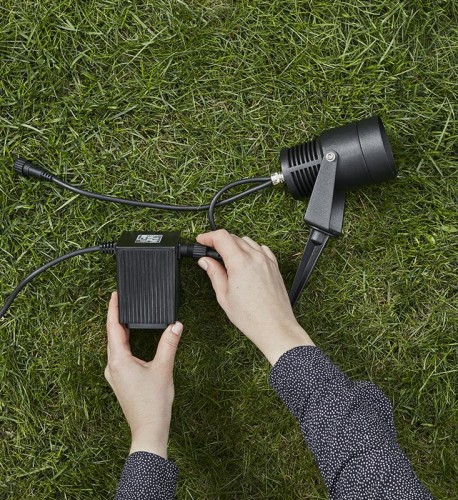 transformator-24v-grarden24-60W-czarny-newled.jpg