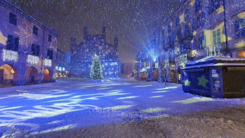 efekt-projektor-iluminacji-gobo-swiateczne-divum-led.jpg